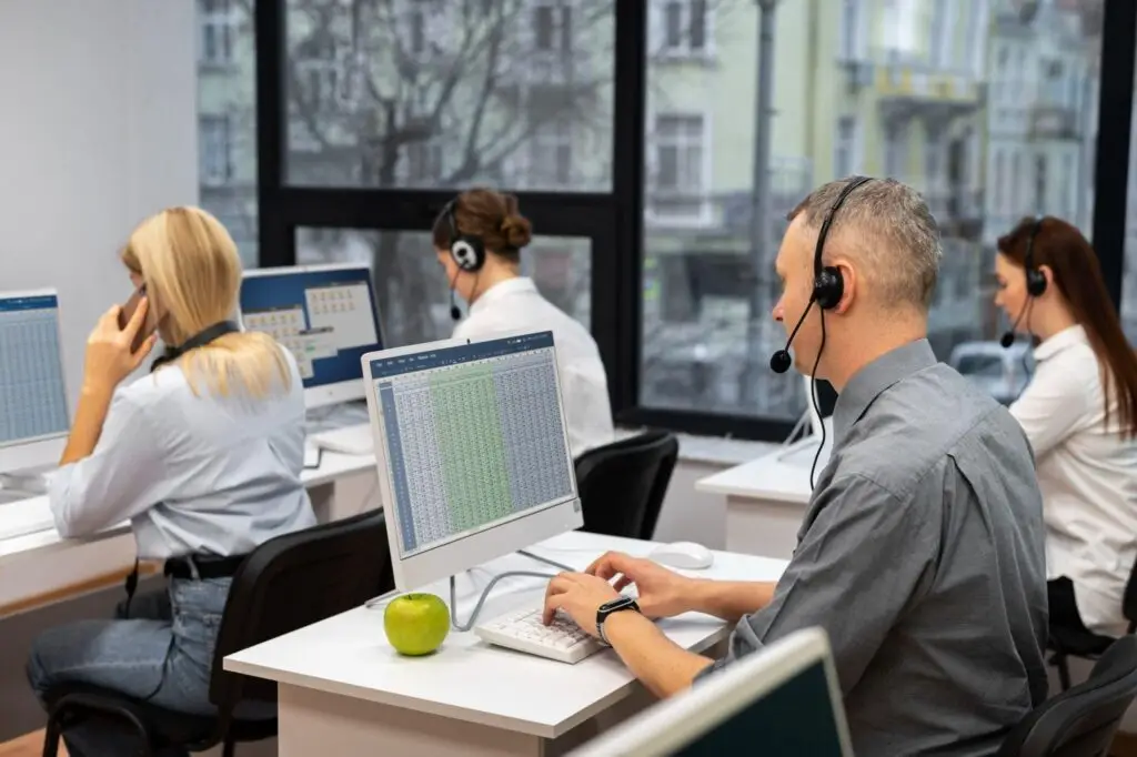 24/7 CPG customer service
