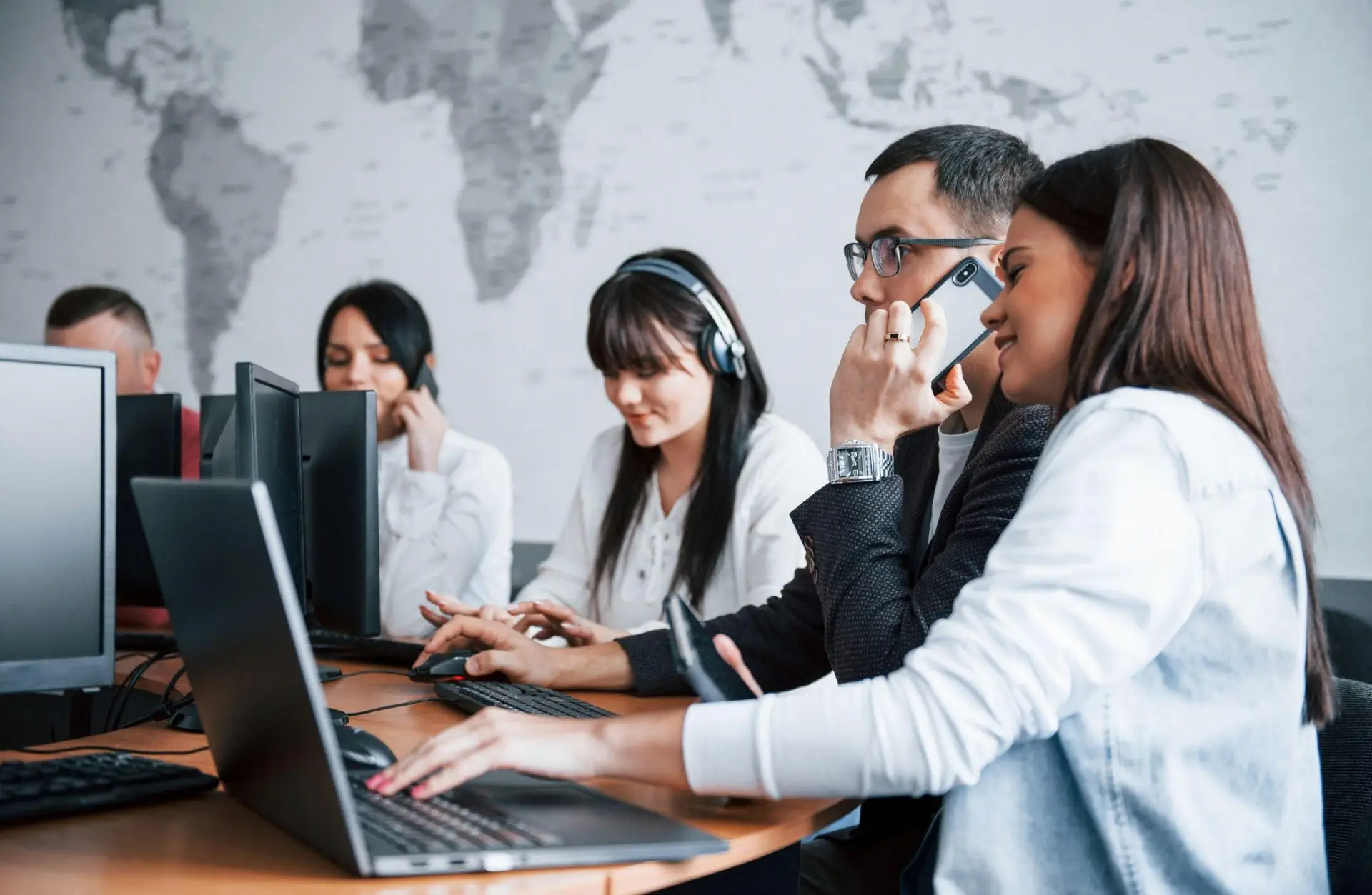 Multilingual Contact Center in miami